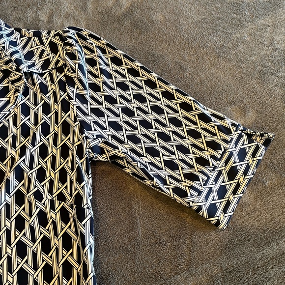 Laundry by Design - Nautical Navy and White Shortsleeved Dress , Size 6 - Picture 3 of 4